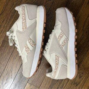 Reebok cream leopard sneakers
